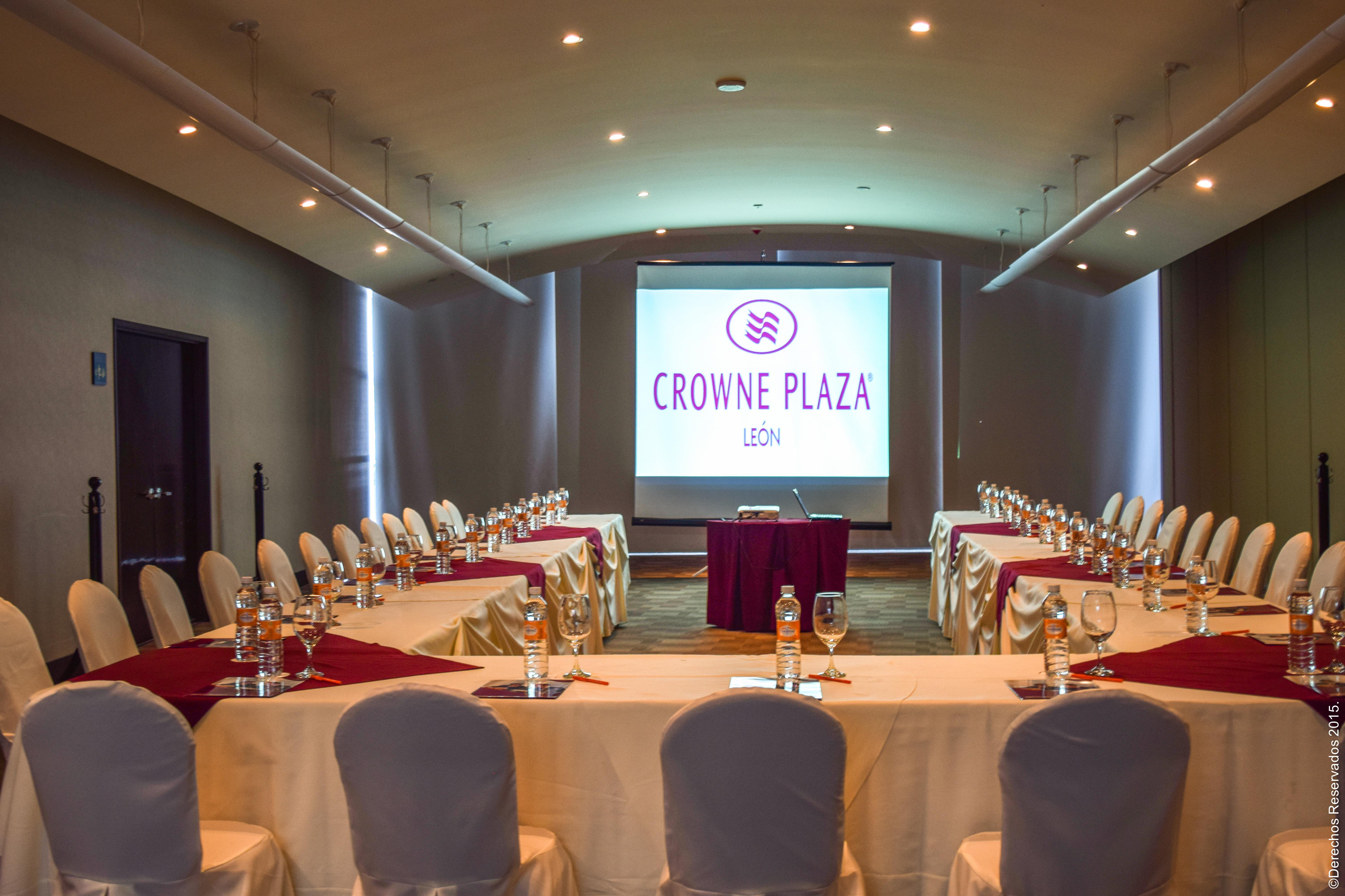 Crowne Plaza Leon By Ihg Hotell Exteriör bild