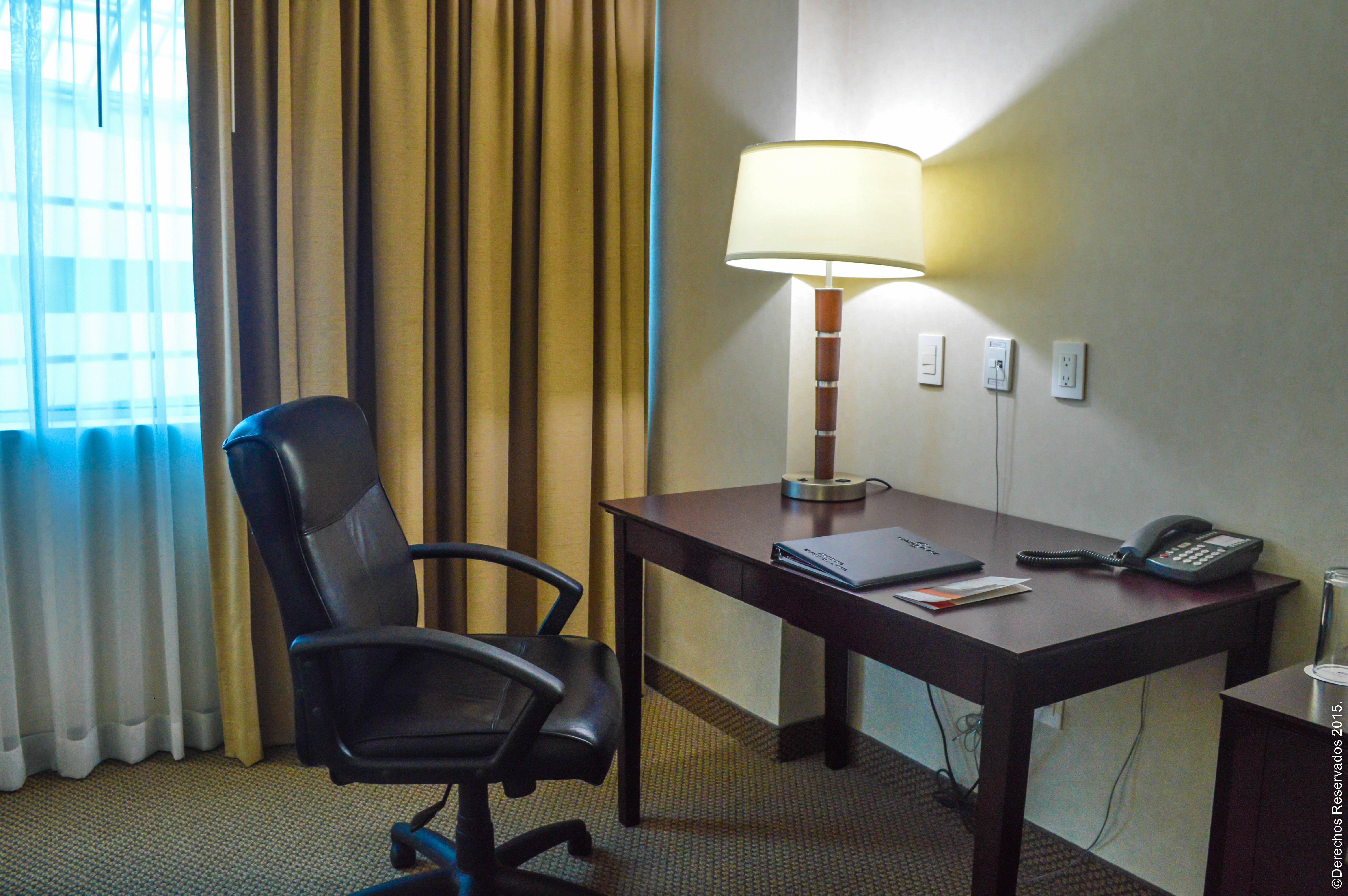 Crowne Plaza Leon By Ihg Hotell Exteriör bild