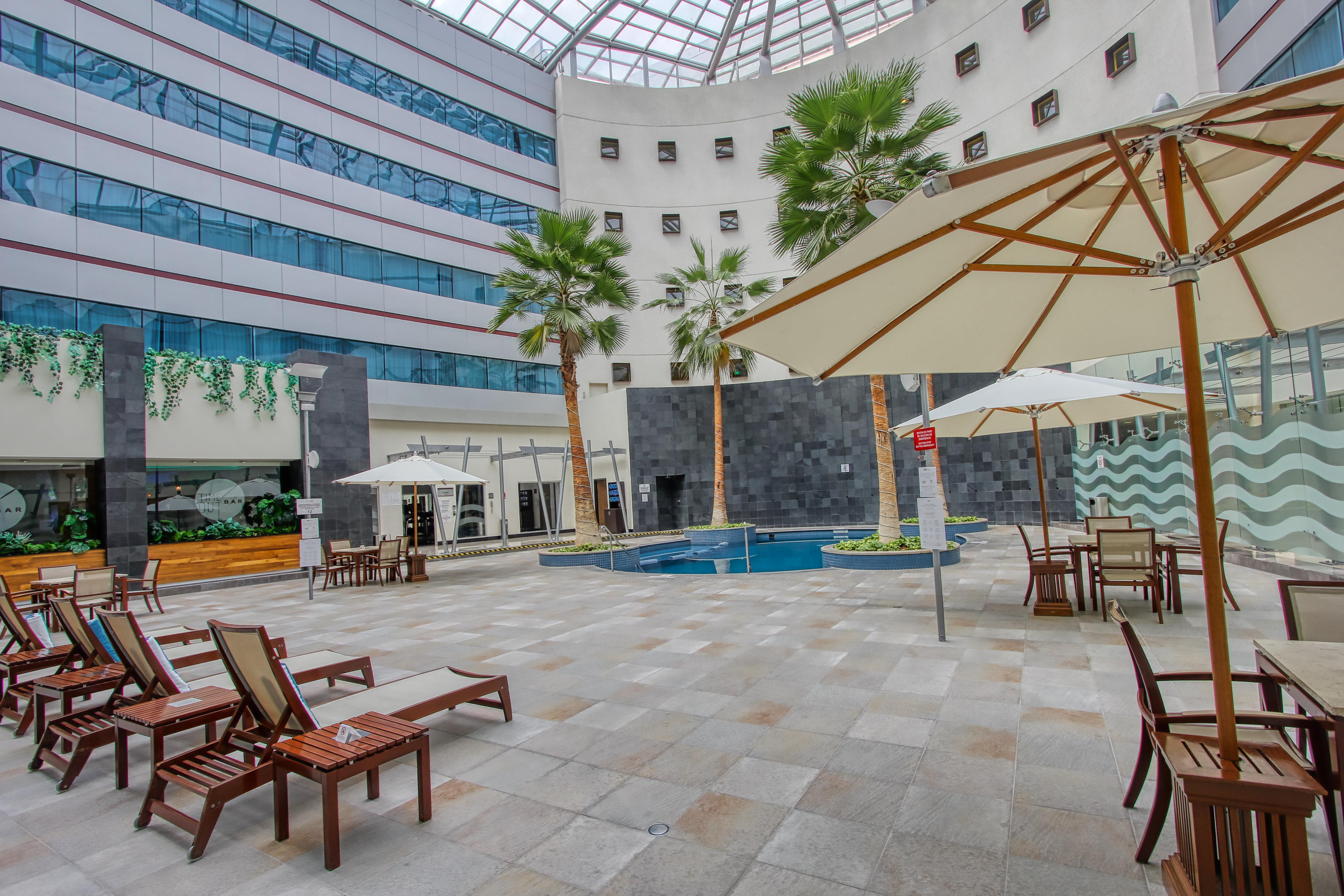 Crowne Plaza Leon By Ihg Hotell Exteriör bild